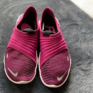NWOT or box Nike Free 3.0